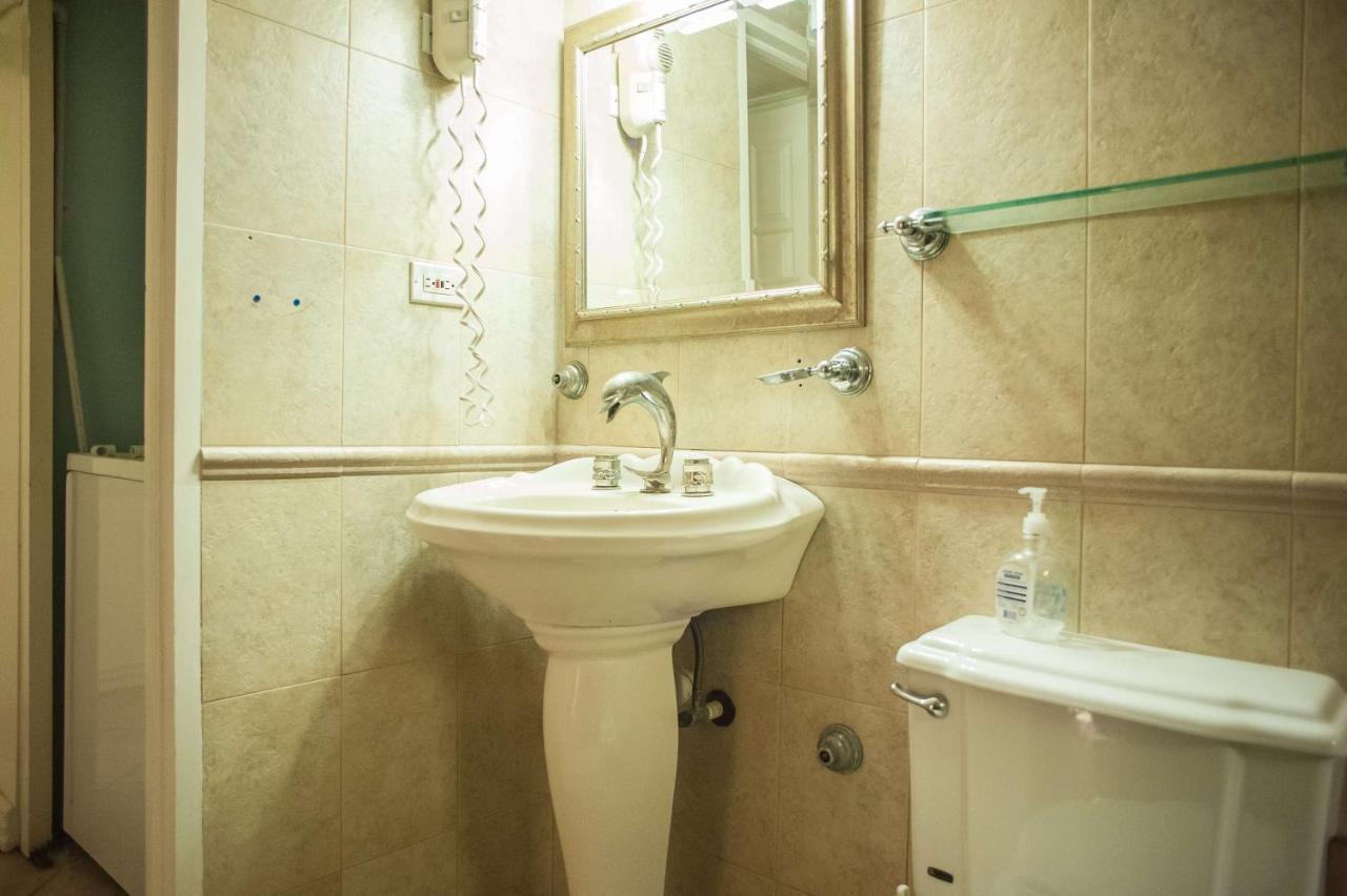 Seawind Beach Apartments Montego Bay Buitenkant foto